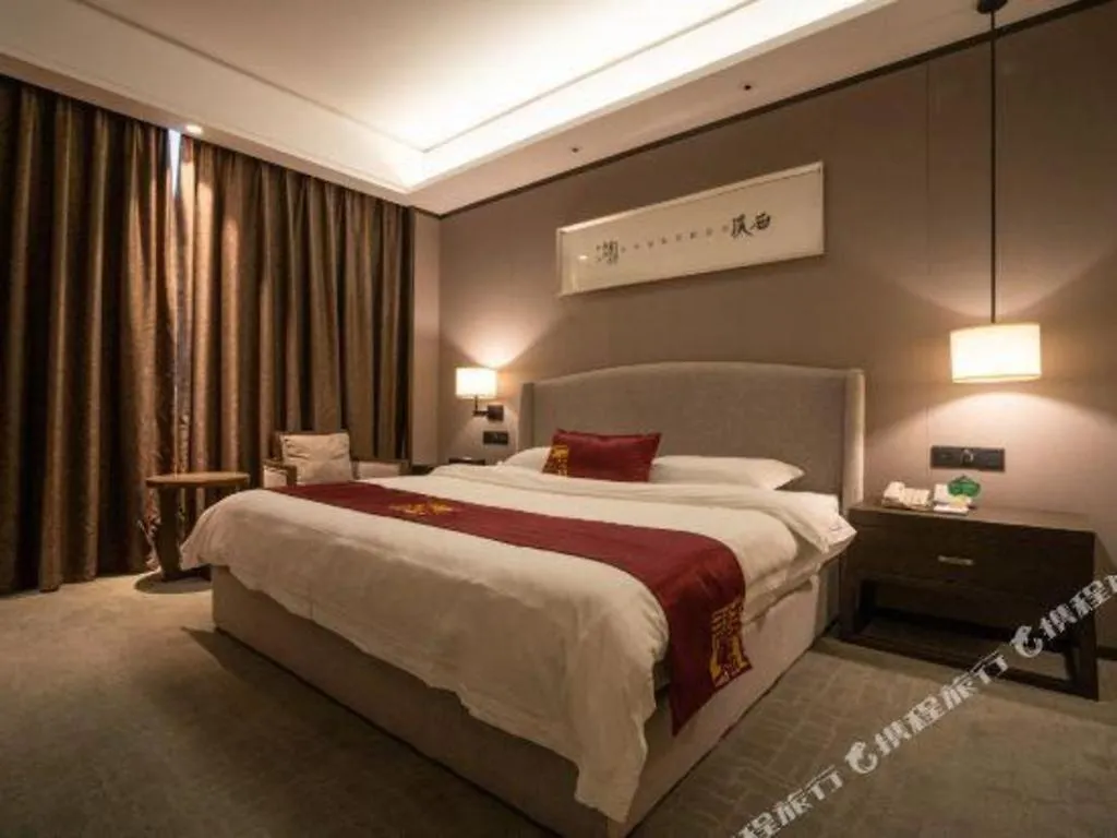 Zhuhai Starlight Hotel