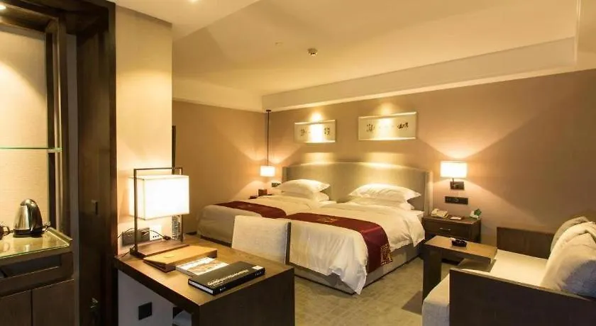 Zhuhai Starlight Hotel